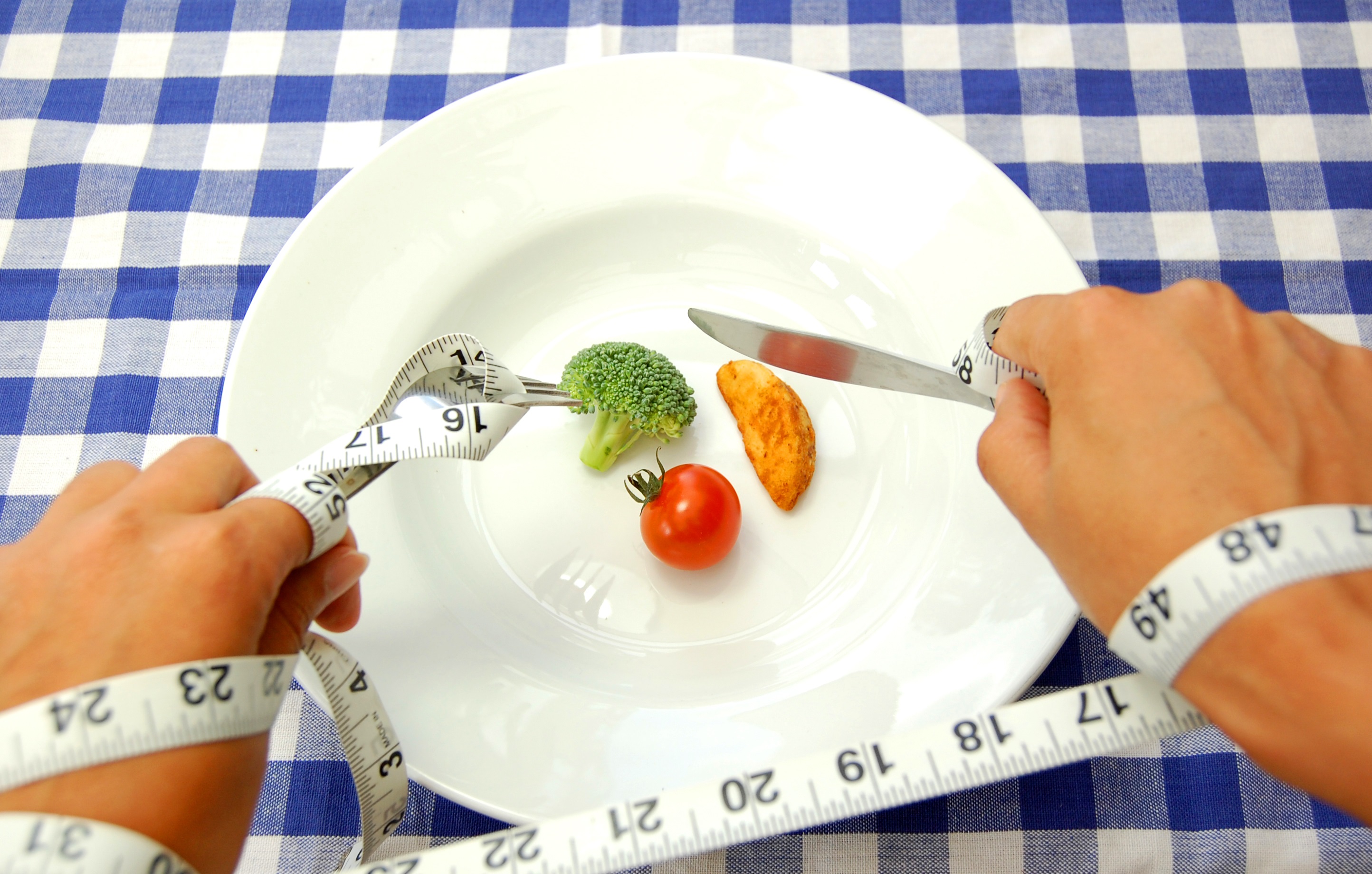 تاثیر بشقاب و چنگال مناسب در وزن