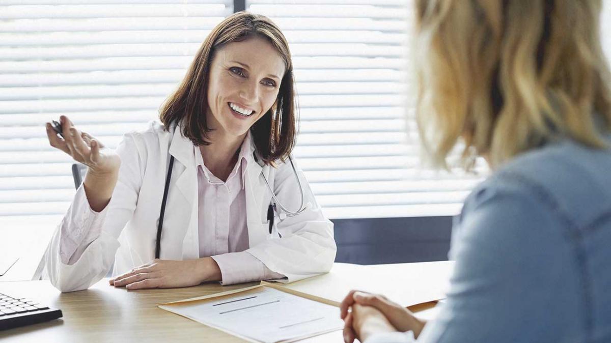 3253-female_doctor_talking_female_patient-1296x728-HEADER.jpg