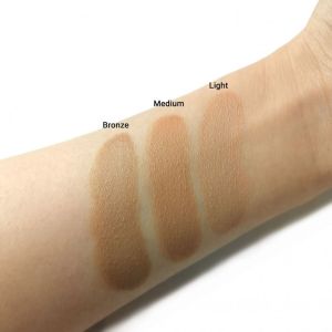 کرم ضد آفتاب و ضد لک رنگی مخصوص پوست های چرب و مستعد آکنه رنگ برنز SPF40 لافارر
