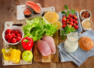 بررسی فواید مصرف غذاهای سالم 
